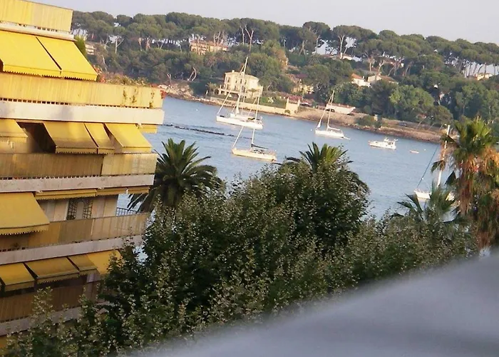 Standing Bord De Et Vue Apartment Antibes